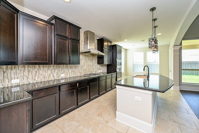 Building Photo - 30154 Southern Sky Dr