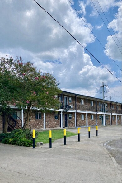 Building Photo - 3262 Wyoming St