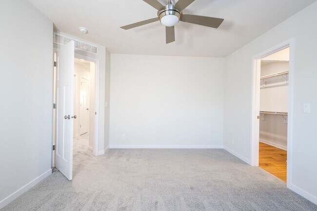 Building Photo - Stunning New Built 5 Bed Duplex!