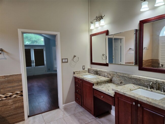Building Photo - 23611 Desert Gold Dr