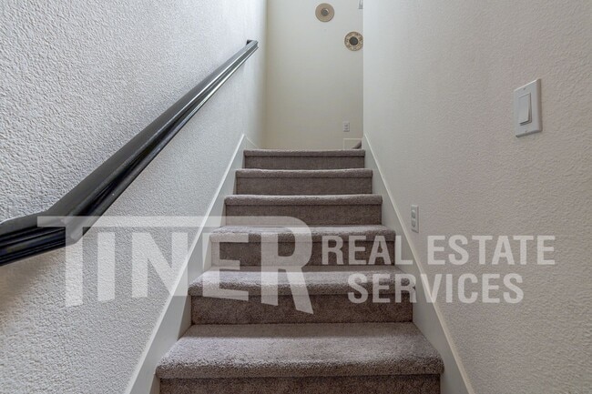 Building Photo - 3555 Nuestra Ave