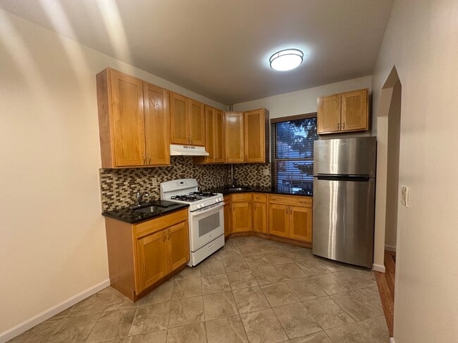 Primary Photo - 1917 Avenue O