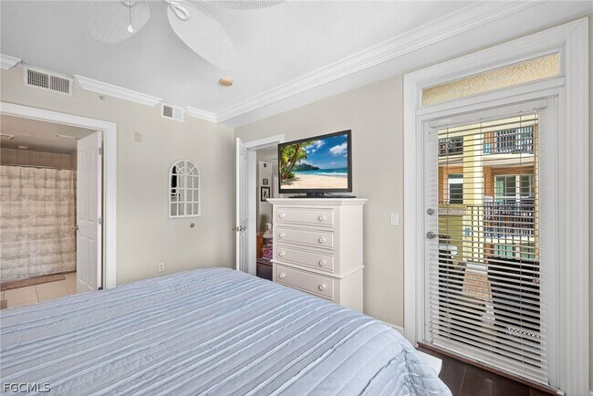 Building Photo - 2825 Palm Beach Blvd