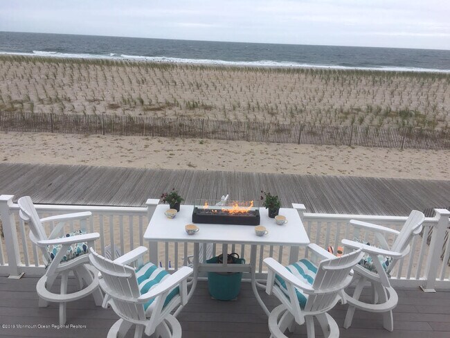 Building Photo - 2102 Oceanfront
