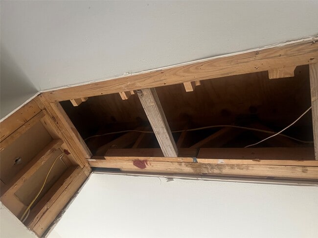 Building Photo - 2668 Bering Dr