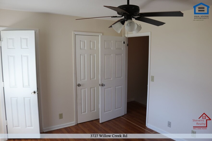 Building Photo - 3725 Willow Creek Rd