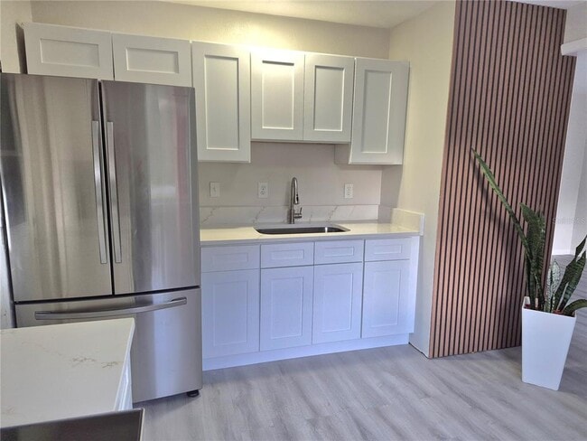 Building Photo - 618 Aurora St