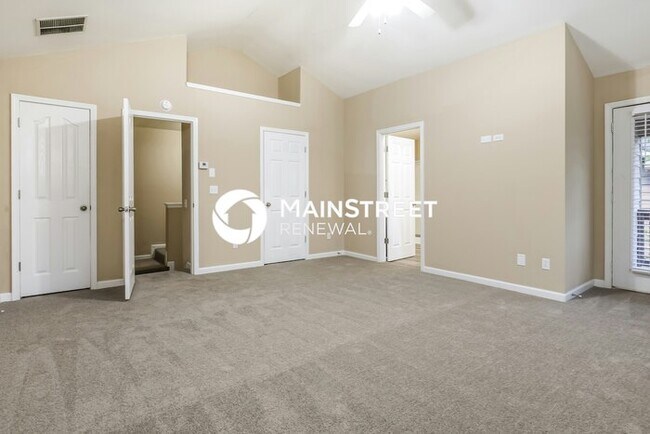 Building Photo - 4 Bedroom Pet-Friendly Home in Atlanta, GA with Main Street Renewal