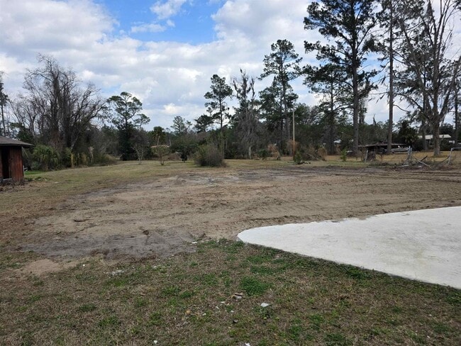 Building Photo - 331 Robin Ave