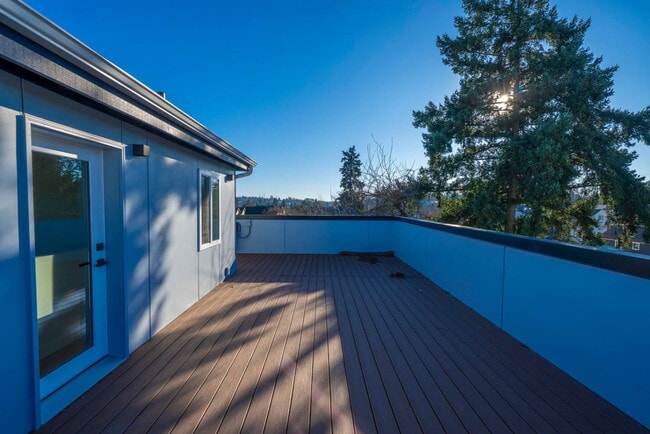 Building Photo - 7719 Renton Ave S