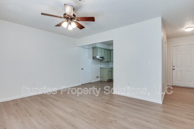 Building Photo - 636 SW 13th St