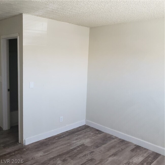 Building Photo - 5126 Golden