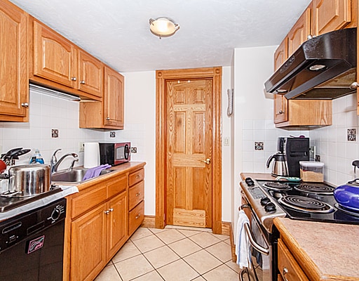 Building Photo - 88 Myrtle St