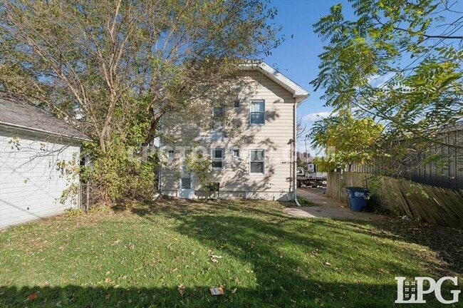 Building Photo - 4017 Overland Pkwy