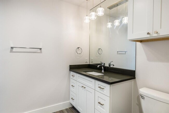 Building Photo - 8410 Romney Rd