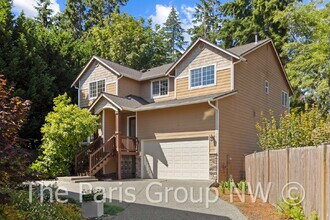 Building Photo - Beautiful Central Bothell Home. Great Floor Plan! Open Lvg Spaces, Office, Bonus Room  + XL Bedro...