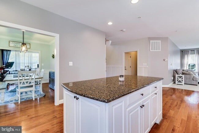 Building Photo - 39929 Grandview Haven Dr