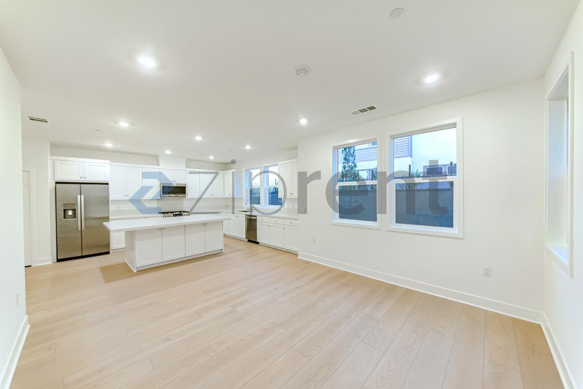 Building Photo - Unit