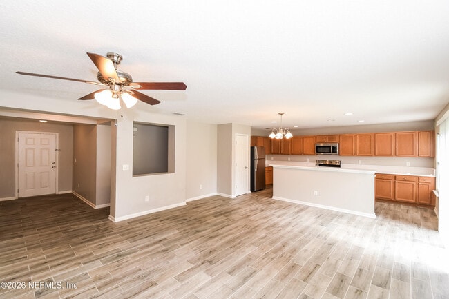 Building Photo - 11643 Pleasant Creek Dr