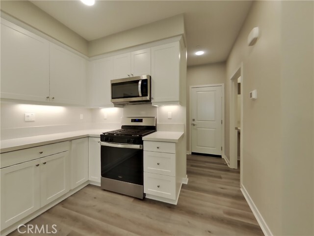 Building Photo - 24944 Siempre Ct