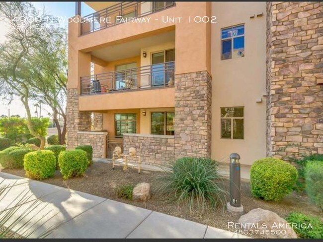 Building Photo - MOVE IN SPECIAL