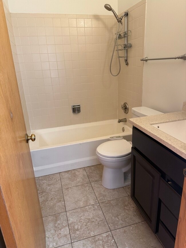 Building Photo - 8316 High Point Cir