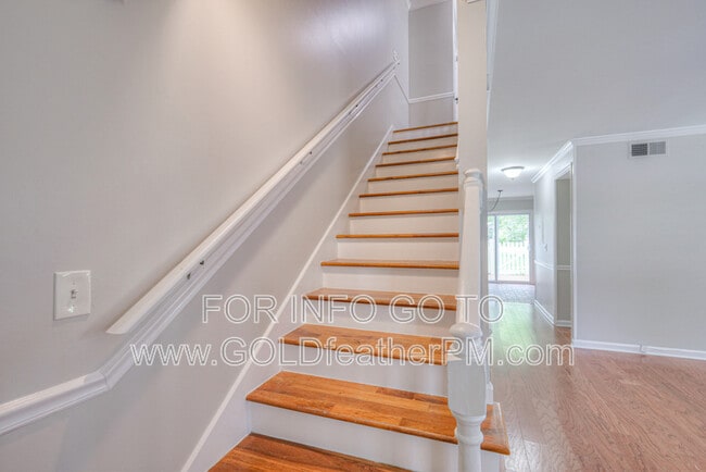 Building Photo - 206 Yarmouth Ct