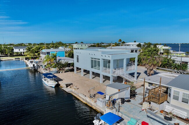 Building Photo - 31368 Ave I