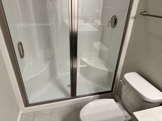 Building Photo - 12477 SE 301st Pl