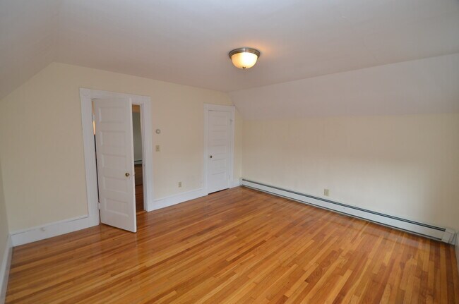 Building Photo - 51-2 North Ave