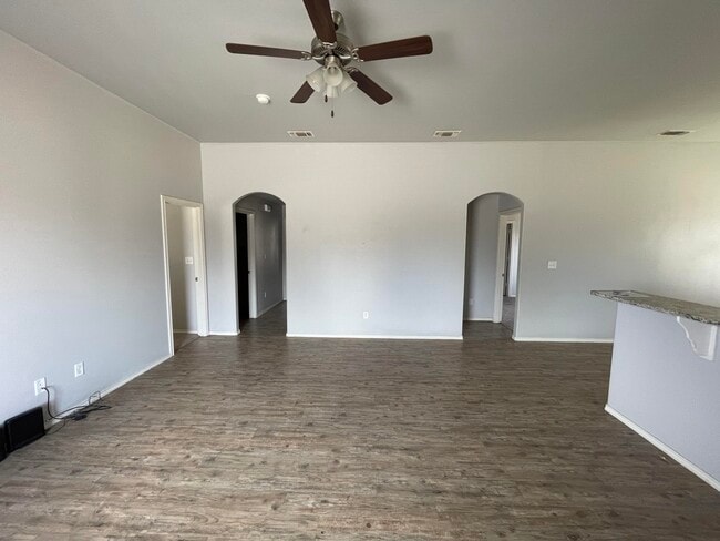 Building Photo - 1012 Preston Trails