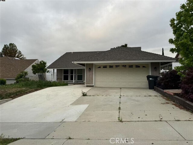 Primary Photo - 14833 Maywood Dr