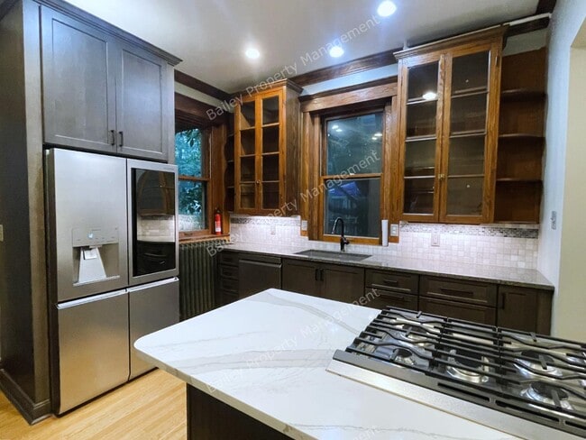 Building Photo - 1458 Cherokee Rd