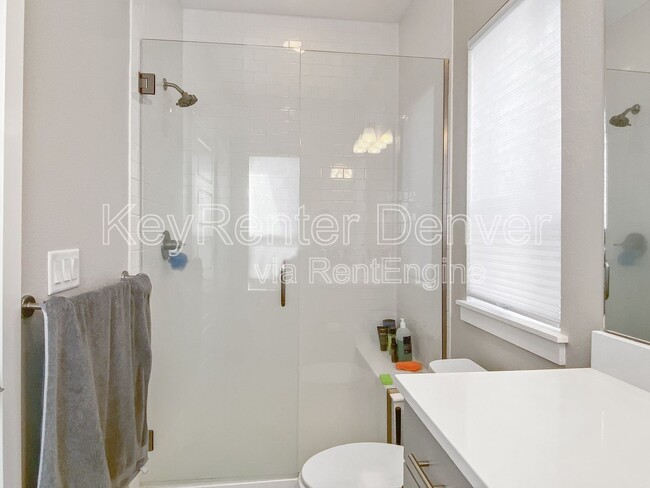 Building Photo - 5684 N Galena St