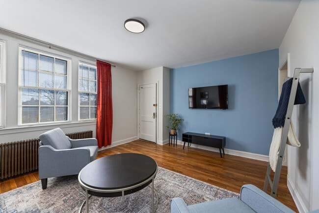 Building Photo - 4000 Vine St