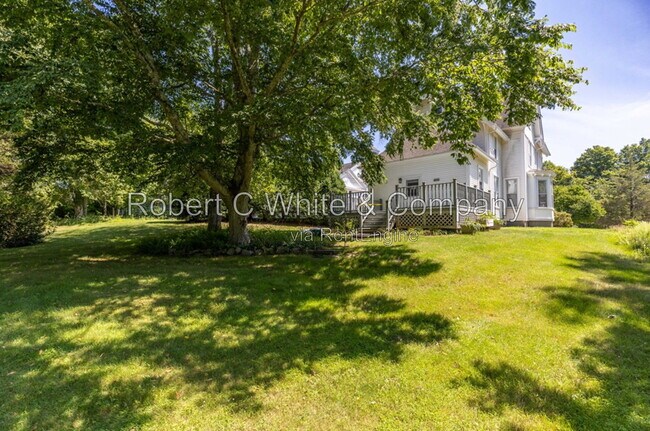 Building Photo - 23 Parsonage Rd