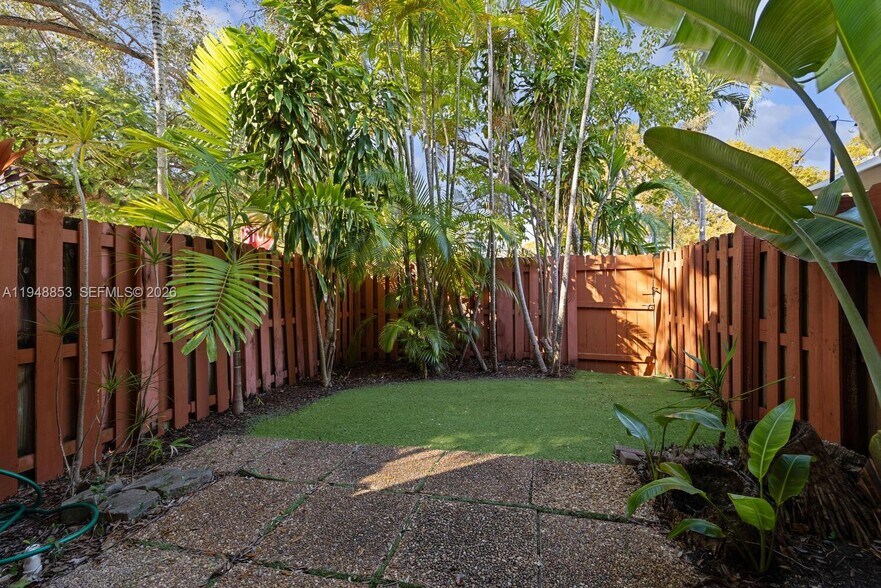 Building Photo - 7867 SW 102nd Ln