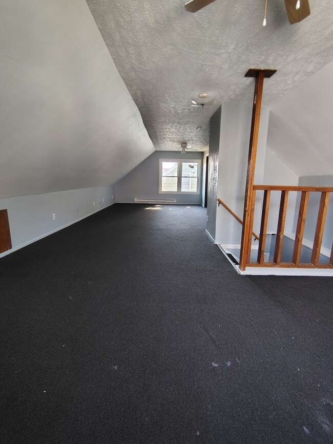 Building Photo - 2524 N Rockton Ave