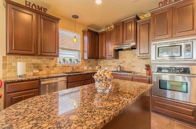 Building Photo - 3400 St Christopher Ct