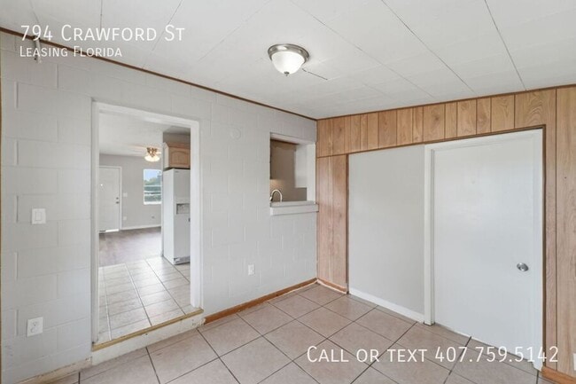 Building Photo - 794 Crawford St