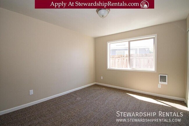 Building Photo - 32786 E Pearl St