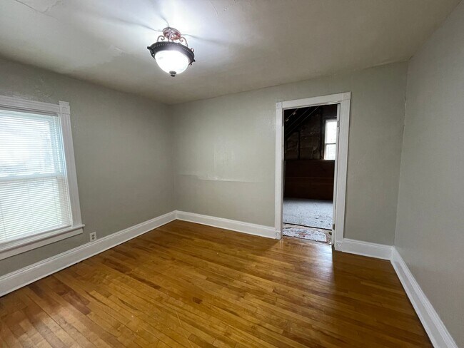 Building Photo - Single-family Home on Tipperary Hill