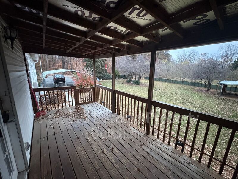 Building Photo - 1980 Bethania-Rural Hall Rd