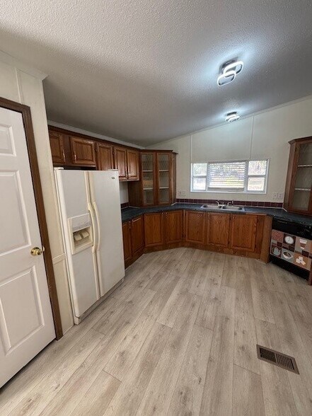 Building Photo - 9750 Limu Way