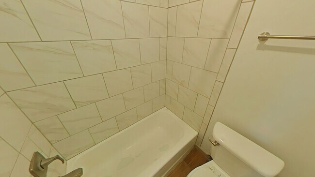 Building Photo - 5222 NW Ashby Ave