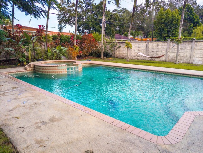 Building Photo - 5781 SW 25th St