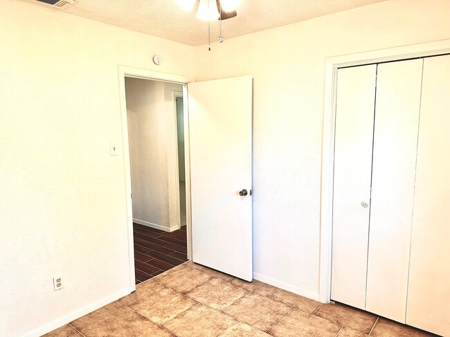 Building Photo - 1528 Angel Fire Dr