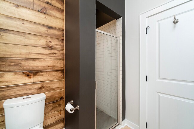 Building Photo - Poinsett Corners / Unit 110