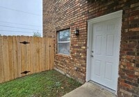 Building Photo - 506 Alpine St