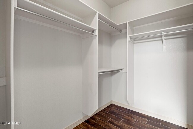 Building Photo - 2113 William Woolverton